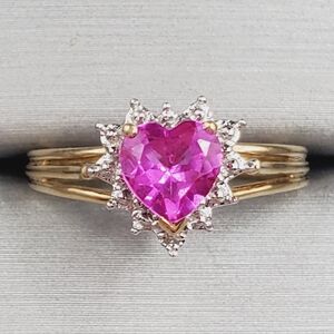 10k Yellow Gold Pink Topaz Heart Ring